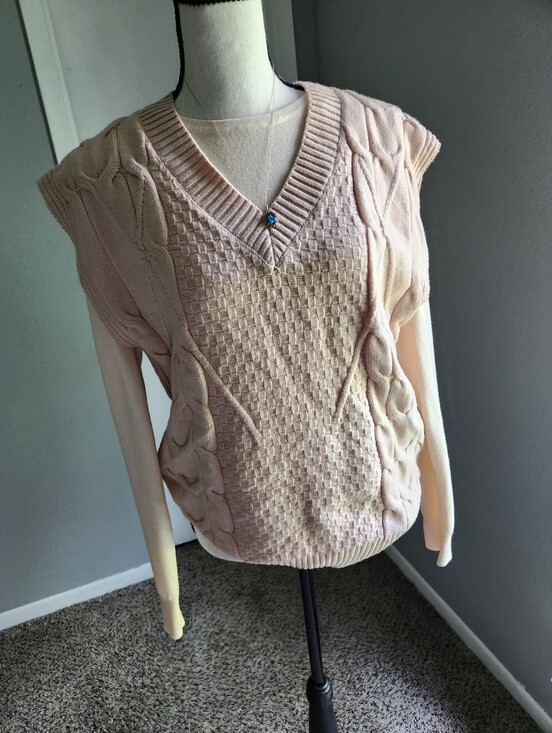 unbranded Sweaters - V Neck Sweater Vest